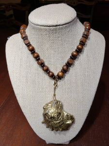 Wood Oyster Necklace - The Look By Lucy